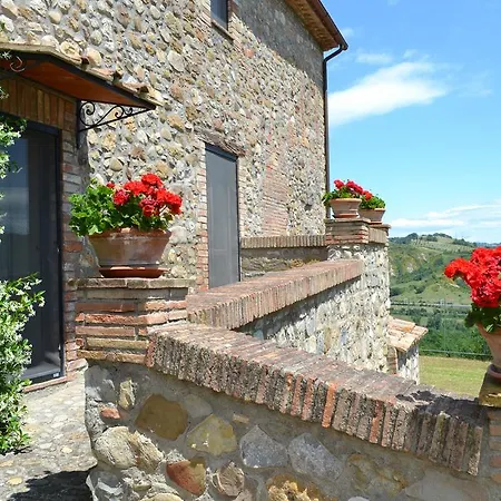 Casale Montemoro *